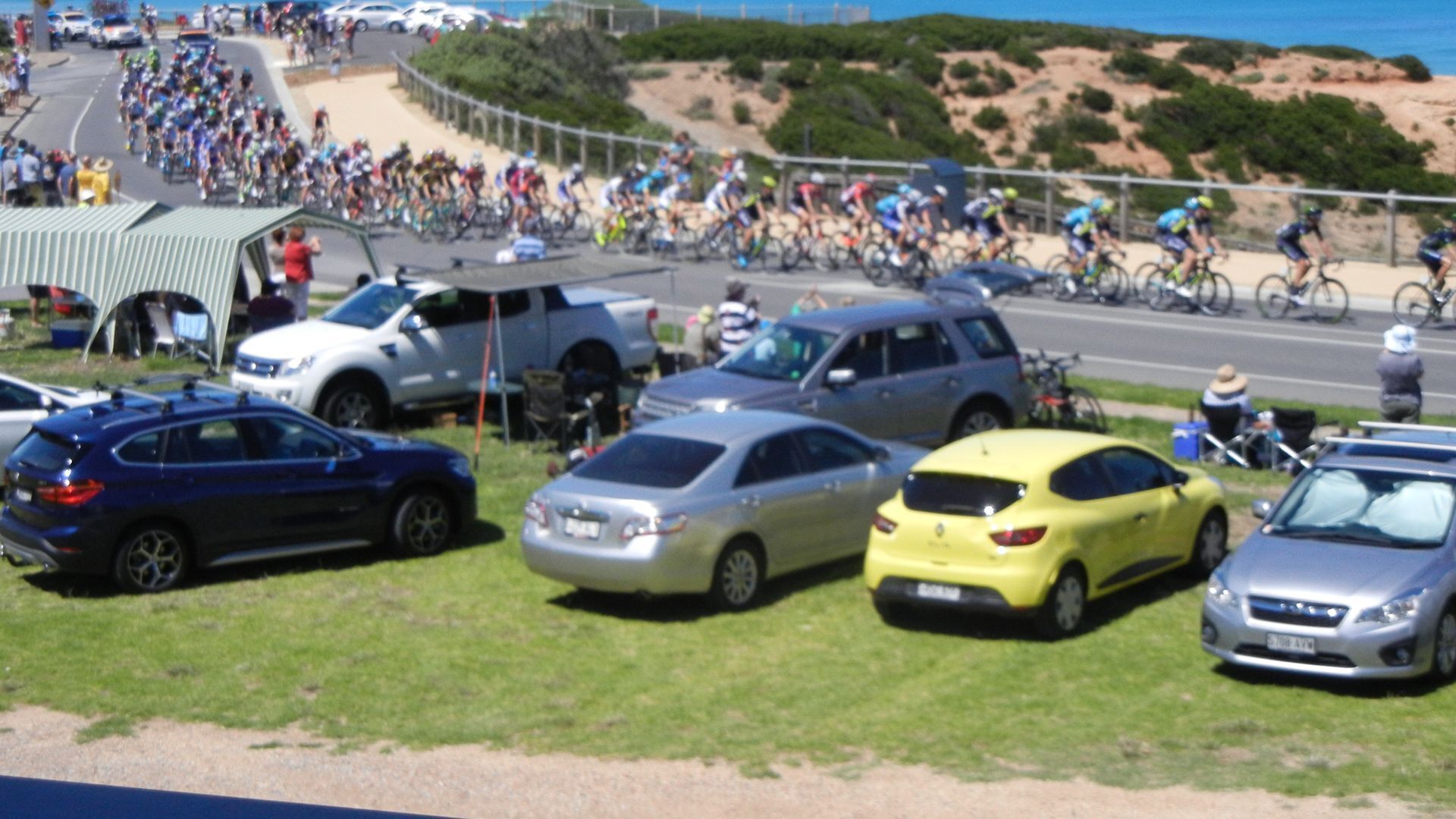 Amazing waterfront views 4 bedrooms 2 bathrooms NBN\nDirect access to the beach — image 21