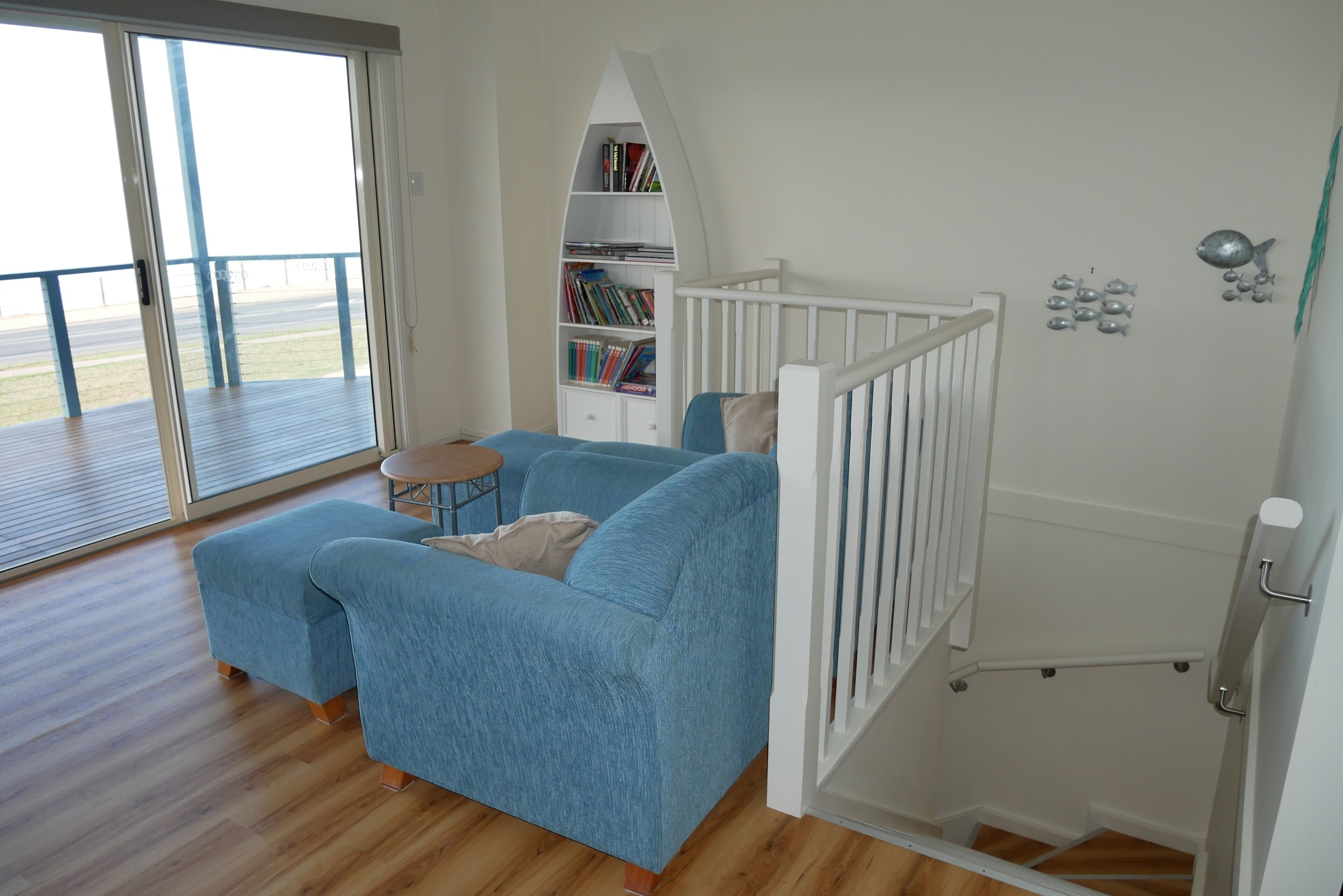 Amazing waterfront views 4 bedrooms 2 bathrooms NBN\nDirect access to the beach — image 9