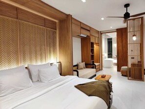 5 bedrooms, in-room safe, desk, iron/ironing board