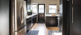 Updated Tacoma Home w/ Patio: 3 Mi to Downtown