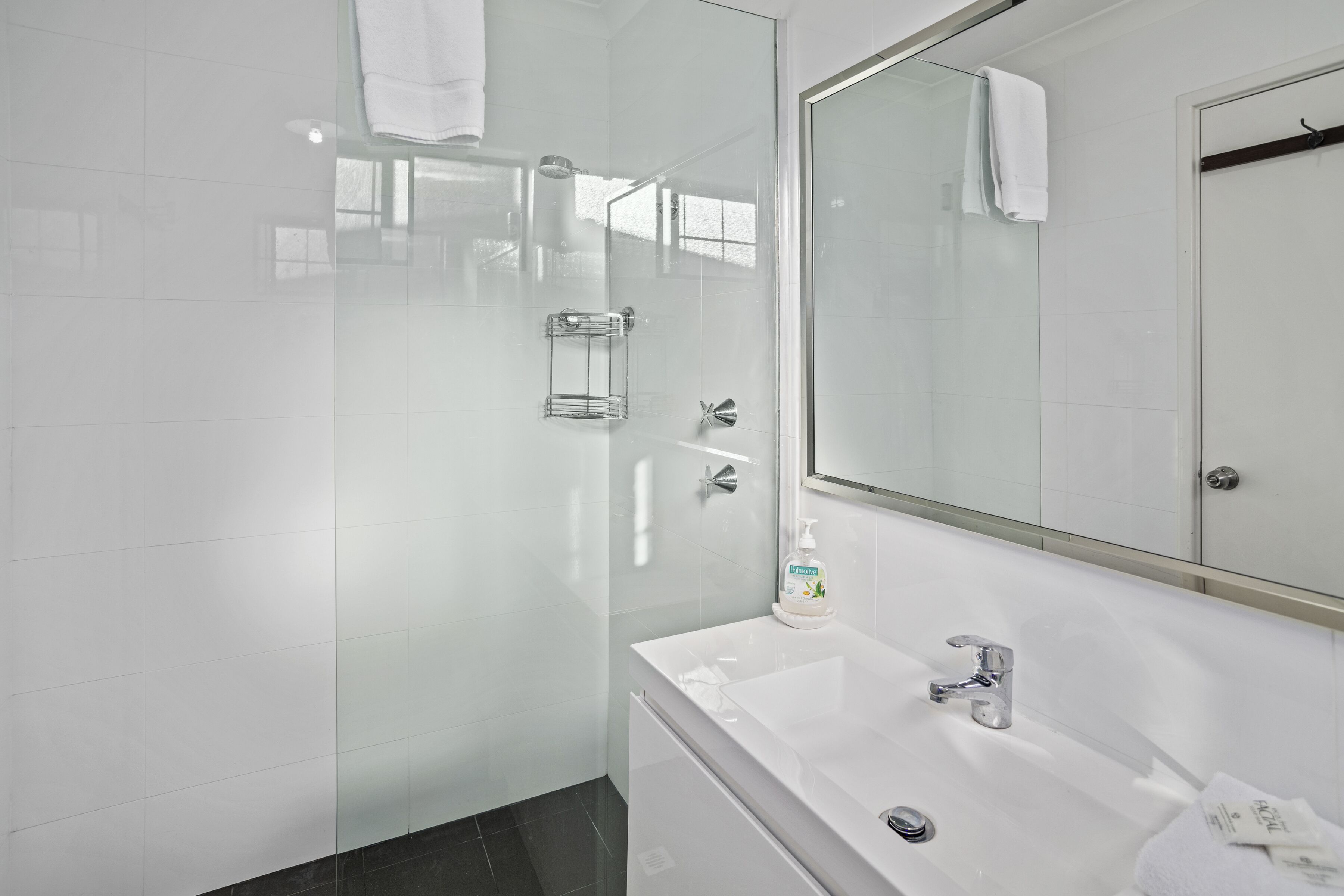 Pelican Cottage Dunsborough — image 10