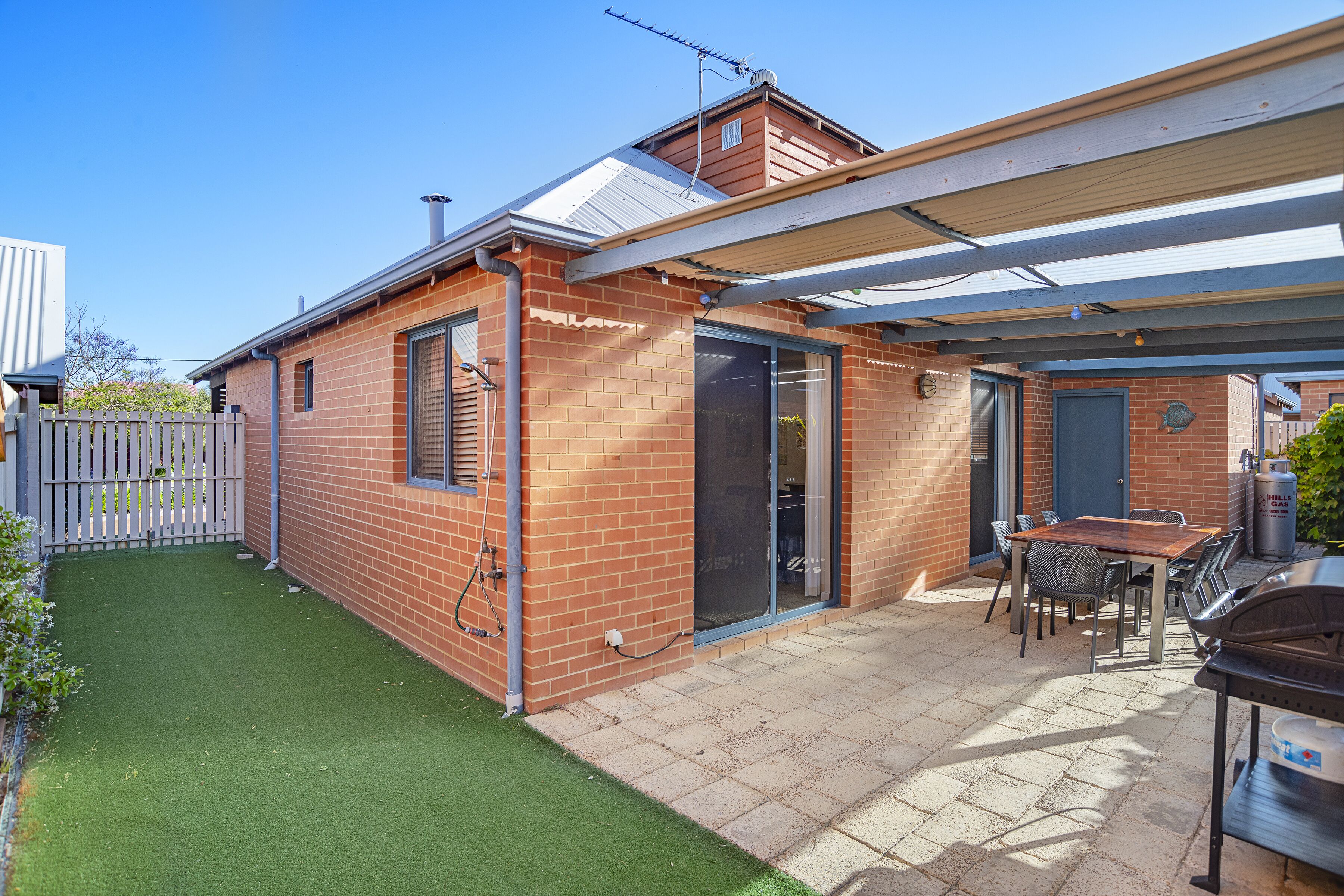 Pelican Cottage Dunsborough — image 18