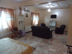 Comfort Suite, 1 Double Bed, Non Smoking | Free WiFi, bed sheets - Hotel Tafranet (Tadjenanet)