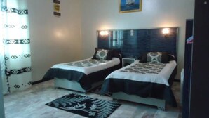 Unclassified image, 3 of 36, button - Hotel Tafranet (Tadjenanet)