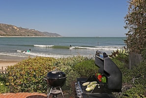 Beach - Rincon Retreat - Casual Beachfront Comfort (Carpinteria)