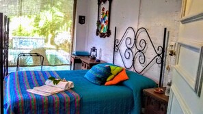 3 Schlafzimmer, Schreibtisch, Bettwäsche