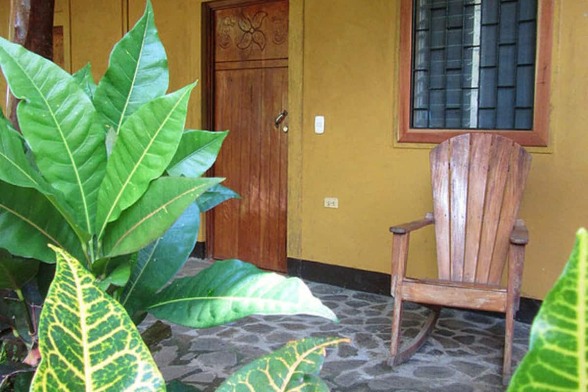Triple Room, Multiple Beds, Non Smoking | Free WiFi, bed sheets