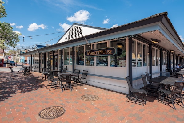 A MarketHouse with outdoor seating and a brick-paved patio. - Nautical Feel to This Beautiful Eastport Home (Annapolis)