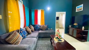 Smart TV, table tennis