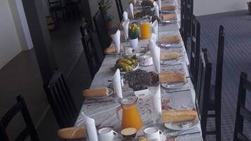 Petit déjeuner continental compris tous les jours