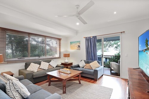 Spacious home with views suitable for 2 families