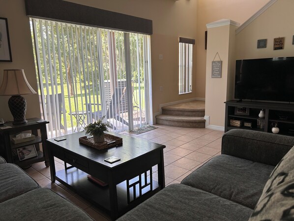 TV connectée, jeux vidéo, Hulu, livres