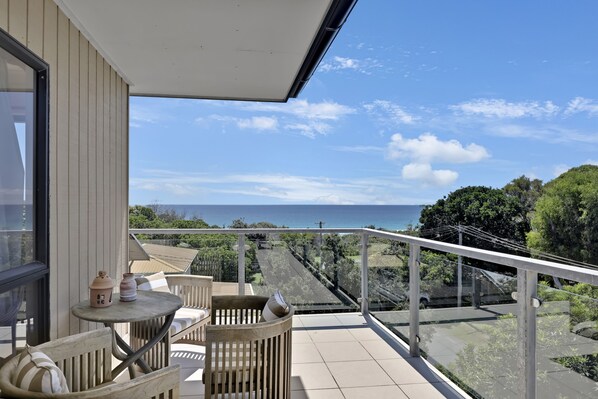 Terrace/patio - Three bedroom townhouse on Cylinder Headland and close walking distance... (Point Lookout)