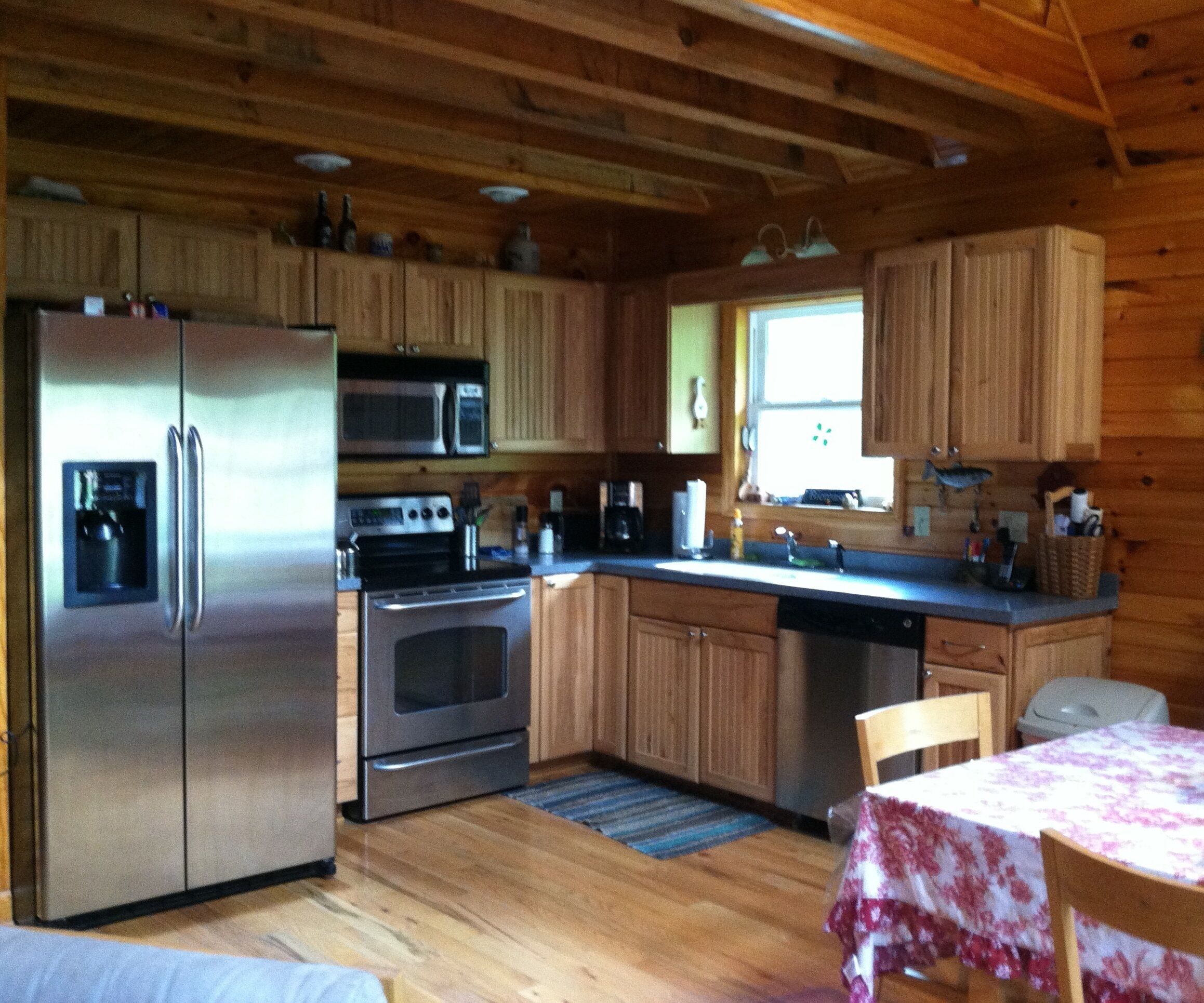 Cabin on Ridge Top, Awesome Views, Hot Tub & Privacy Near Hot Springs