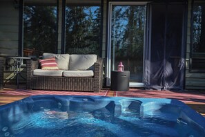 Bain à remous extérieur