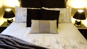 1 bedroom, iron/ironing board, travel cot, free WiFi