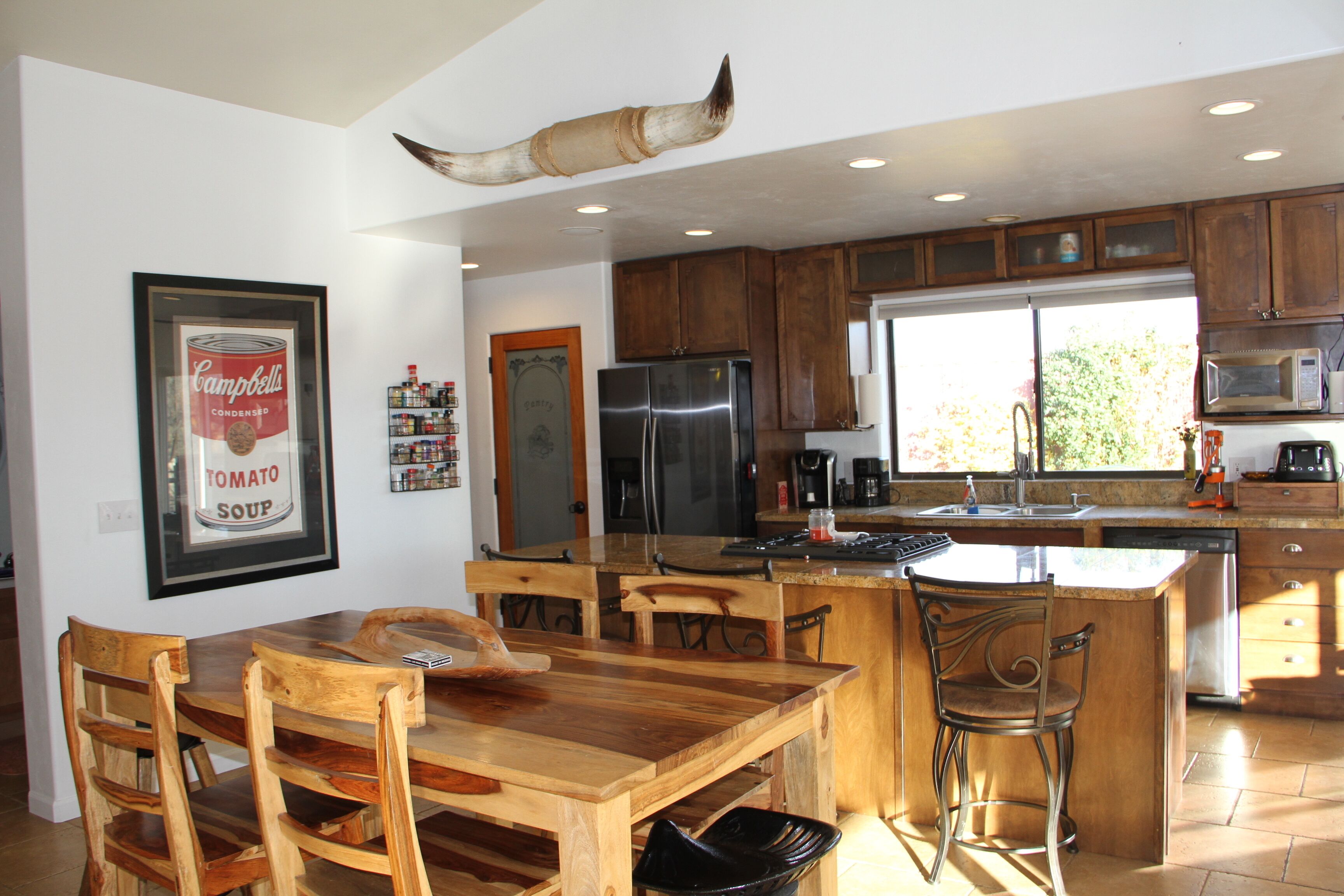  LAKE HOUSE on Colorado River, Friendly ANIMALS,  BEACH,  Wine country, VIEWS 