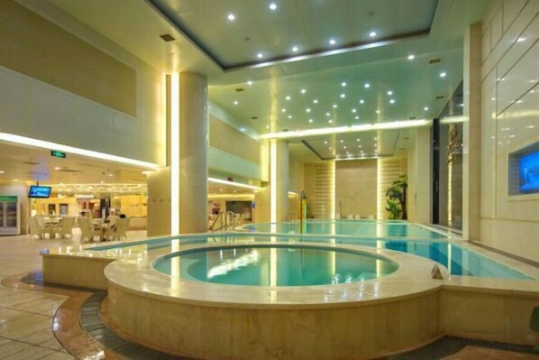 Indoor pool - Osotto Recreation Hotel (Foshan)