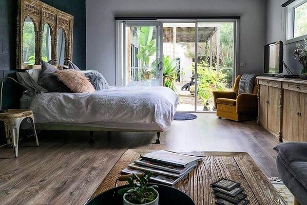 1 bedroom, iron/ironing board, free WiFi, bed sheets