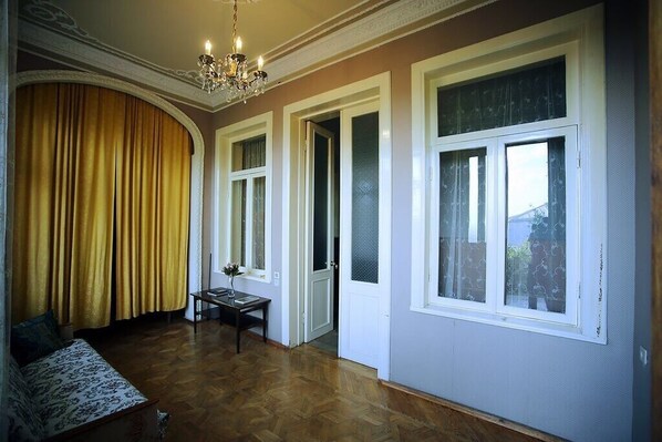 Interior entrance - Guest House Old Kutaisi (Kutaisi)