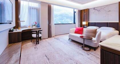 Huangyan International Hotel