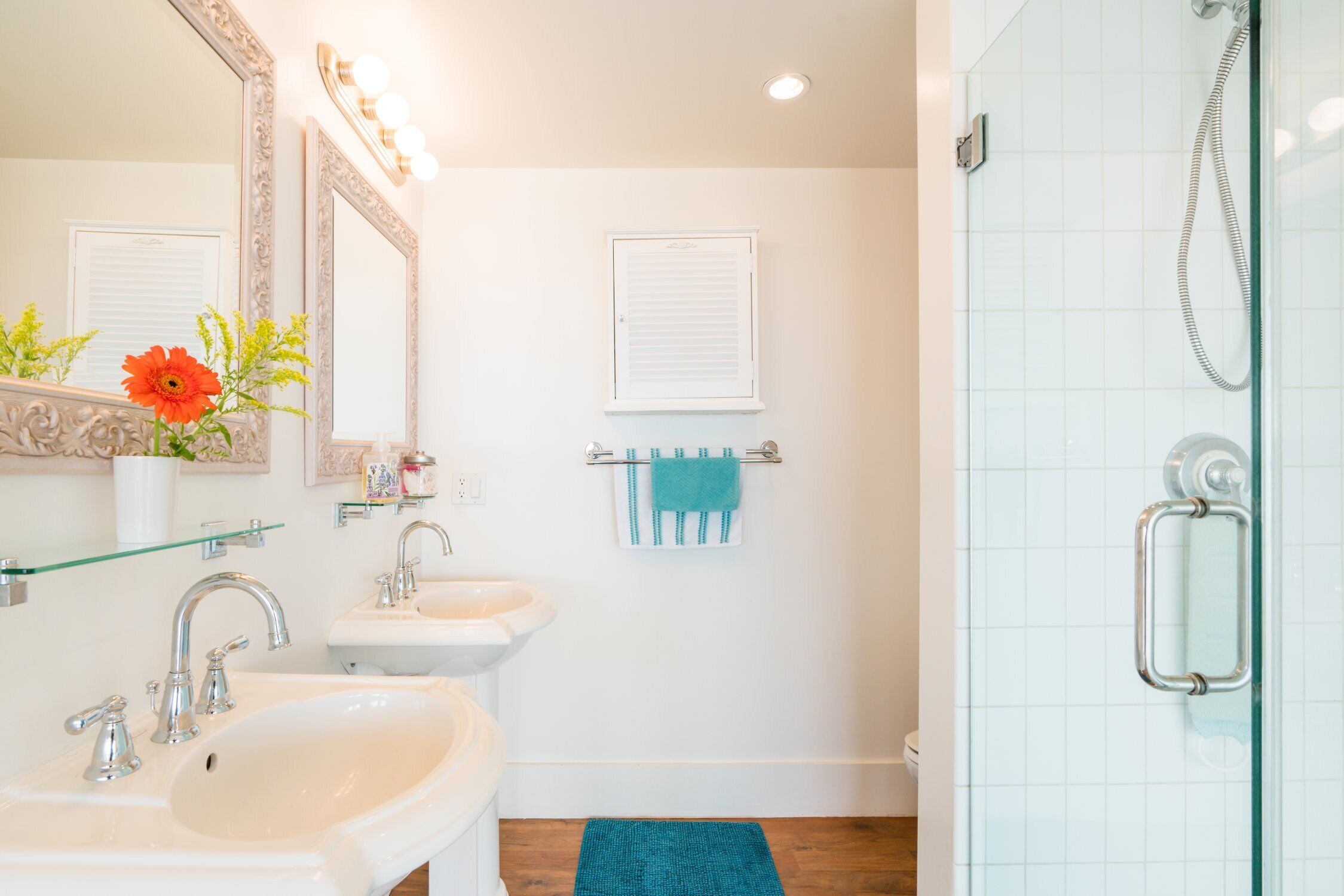 Head-on OCEAN VIEW  BEACH HOUSE!