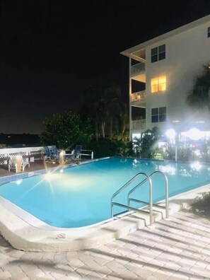 Outdoor pool, a heated pool