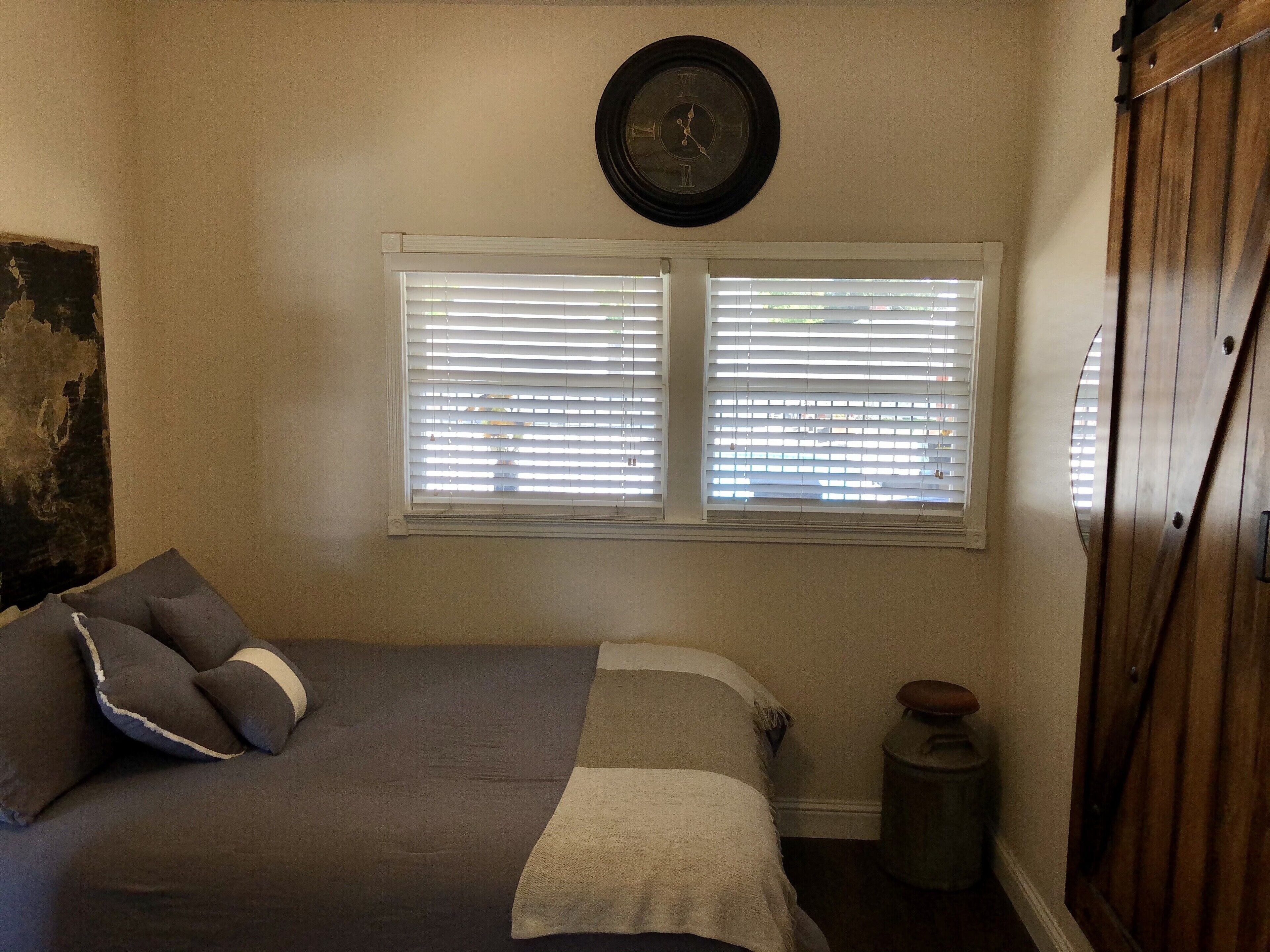 Tulare’s RARE FIND with a pool! Located in the Heart of California’s farmlands! 