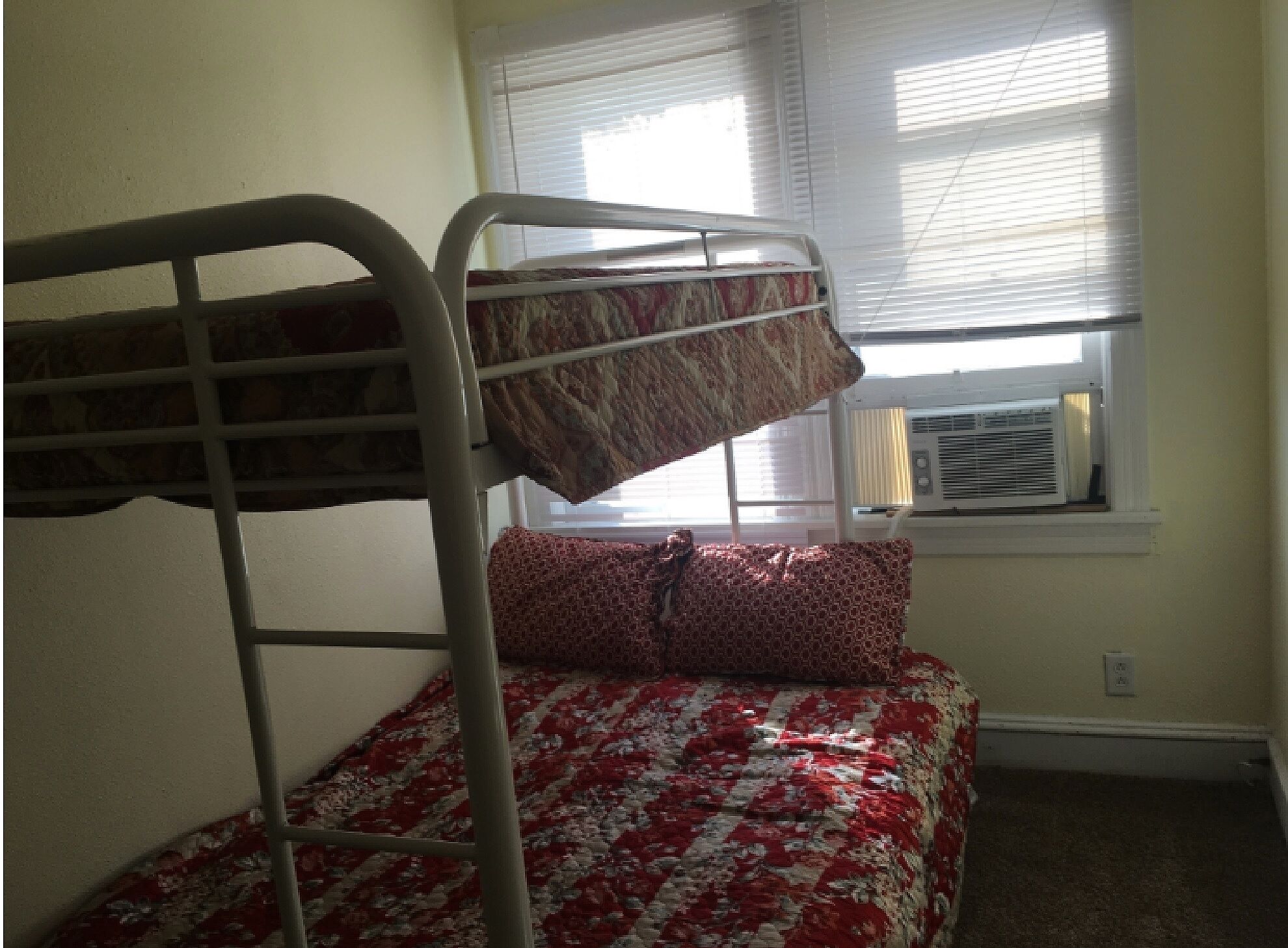 Condo near the Shore(2nd Floor)