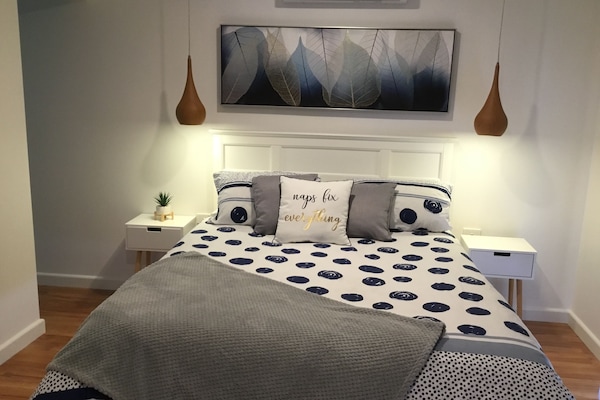4 slaapkamers, een strijkplank/strijkijzer, wifi, beddengoed