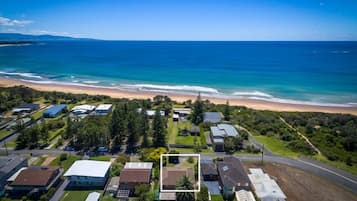 Plage à proximité, chaises longues