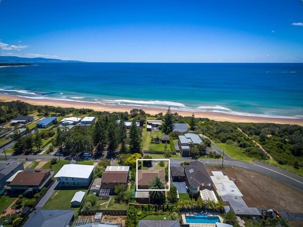 Beach nearby, sun-loungers