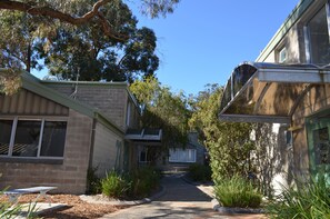 Exterior - Mt Helen Accommodation - Ideal for large groups and short stays (Mount Helen)