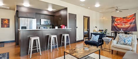 Smart TV, books, video library, printers