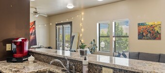 Ft Worth Southside Loft 203- Walk to Magnolia Ave!