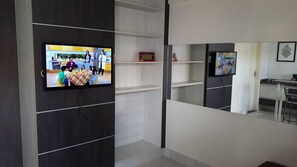 Interior - Apartment in Brazil's Largest Hot Springs Resort + 12 Pools, Water Slide and Fun (Privê das Caldas)