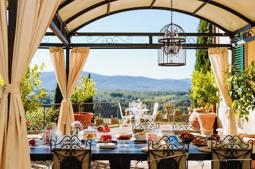 Villa Vianci, vivez une belle expérience dans une villa noble du Chianti