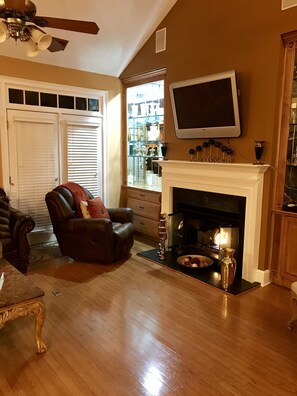 Interior - Luxury gated Cascade Home! (Atlanta)