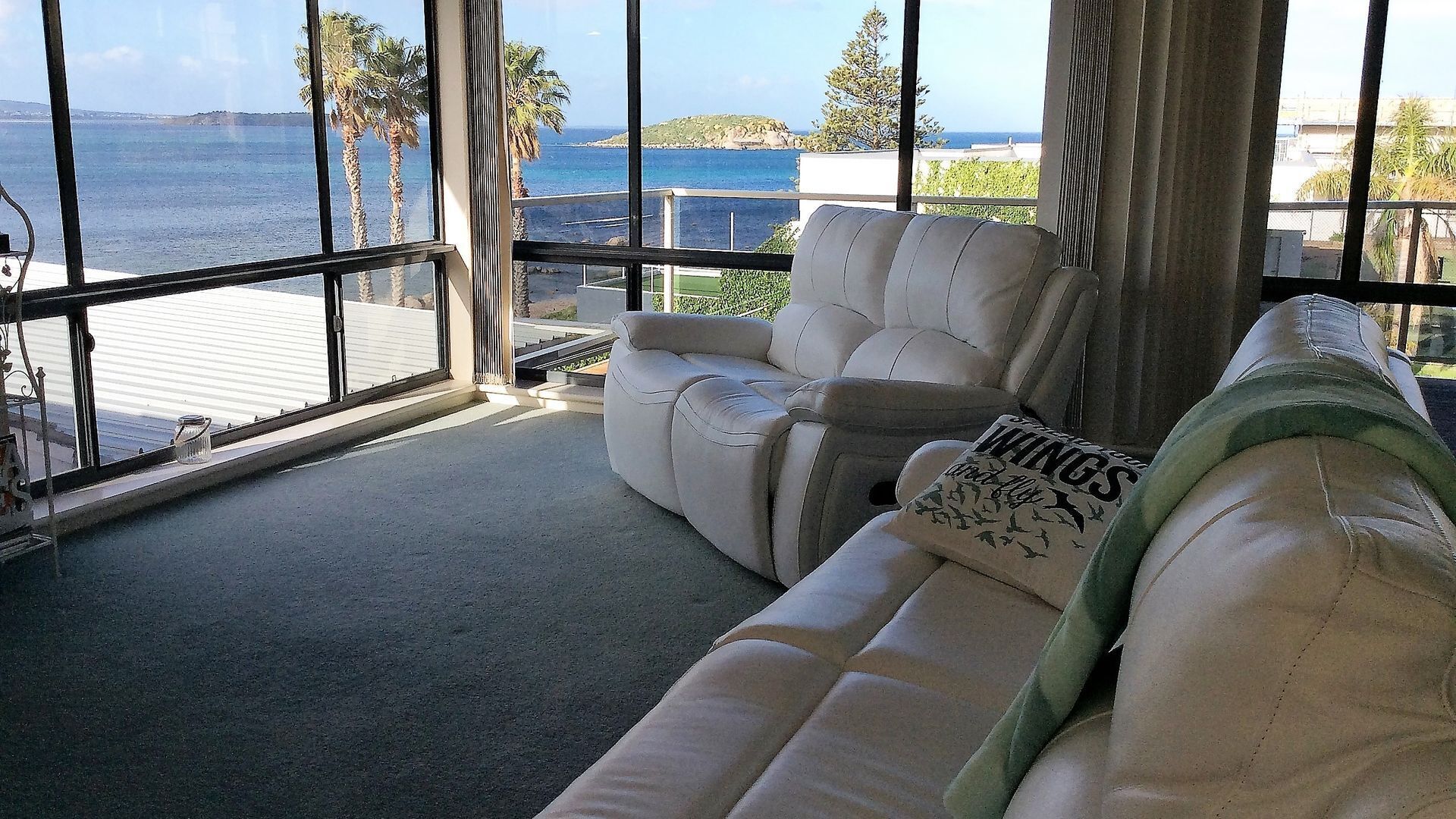 Encounter the View - stunning panoramic ocean views (No schoolies) — image 7