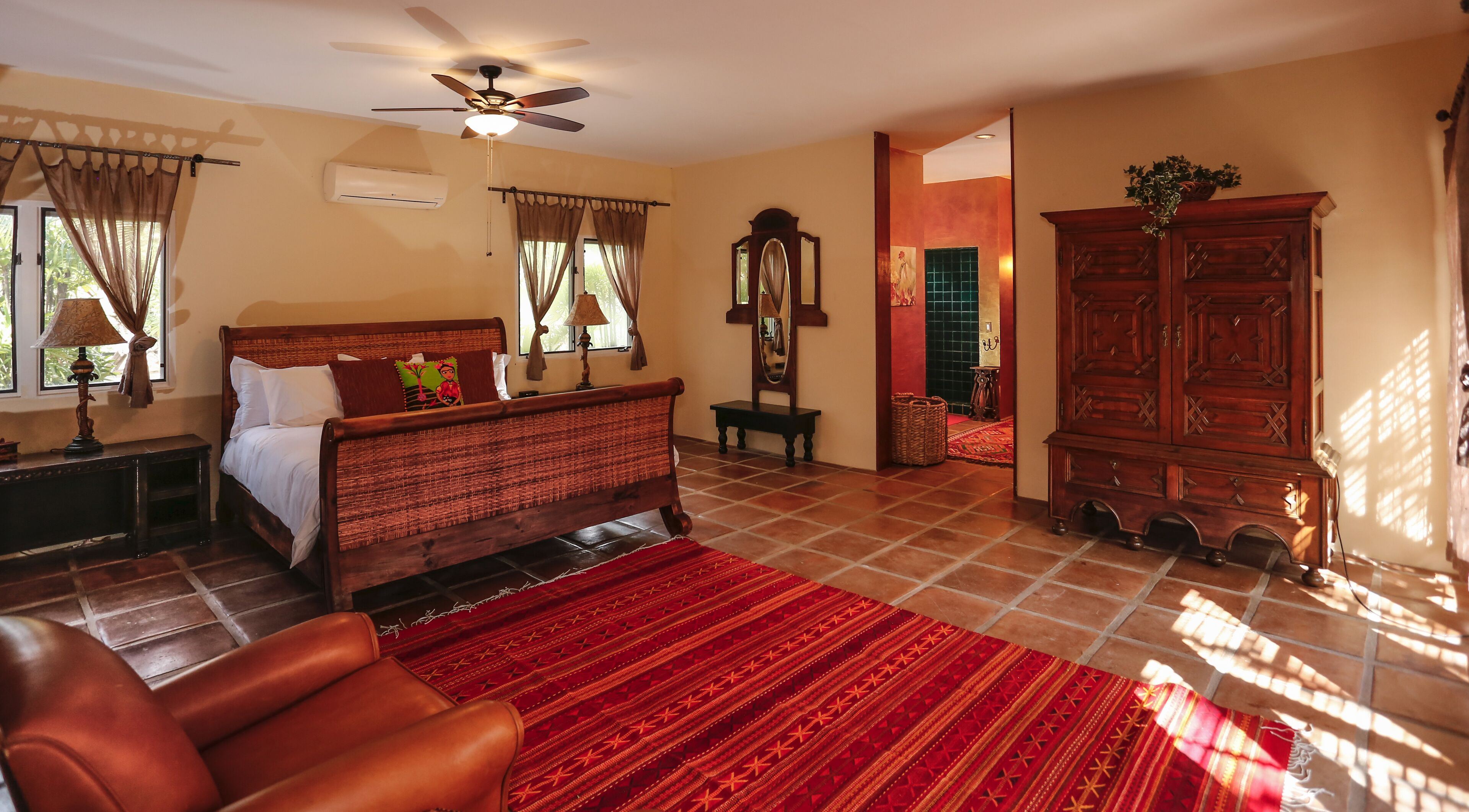 Ultimate Ocean View Gorgeous Villa Near Beach & Town. Beach access. Fits 16