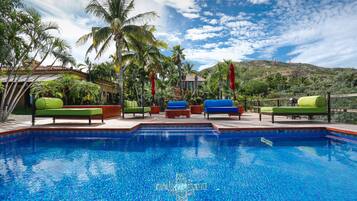 Ulkouima-allas, lÀmmitetty uima-allas