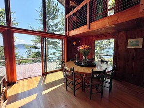 Dining - Secluded ocean-front on Mount Desert Island, Acadia National Park. (Mount Desert)