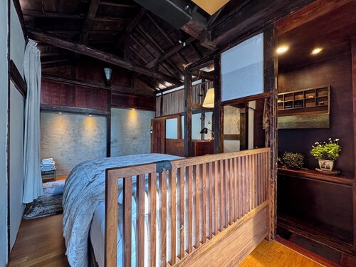 5 Min from Seoul Station! Authentic meets Modern & Cozy Retreat