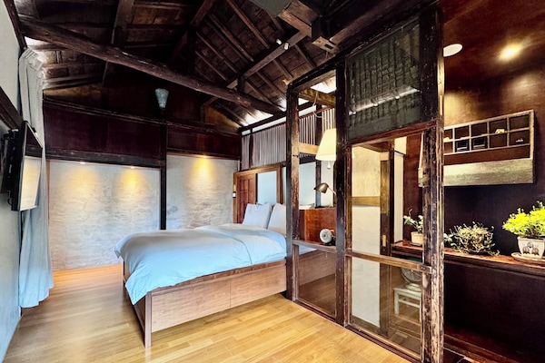 2 bedrooms, free WiFi, bed sheets