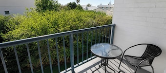 West Beach Lagoon 213 - Unidad de esquina tranquila - ¡Descuentos de más de 7 días disponibles!
