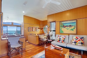 Interior - Luxury three bedroom unit with spectacular beach and ocean views. (Point Lookout)