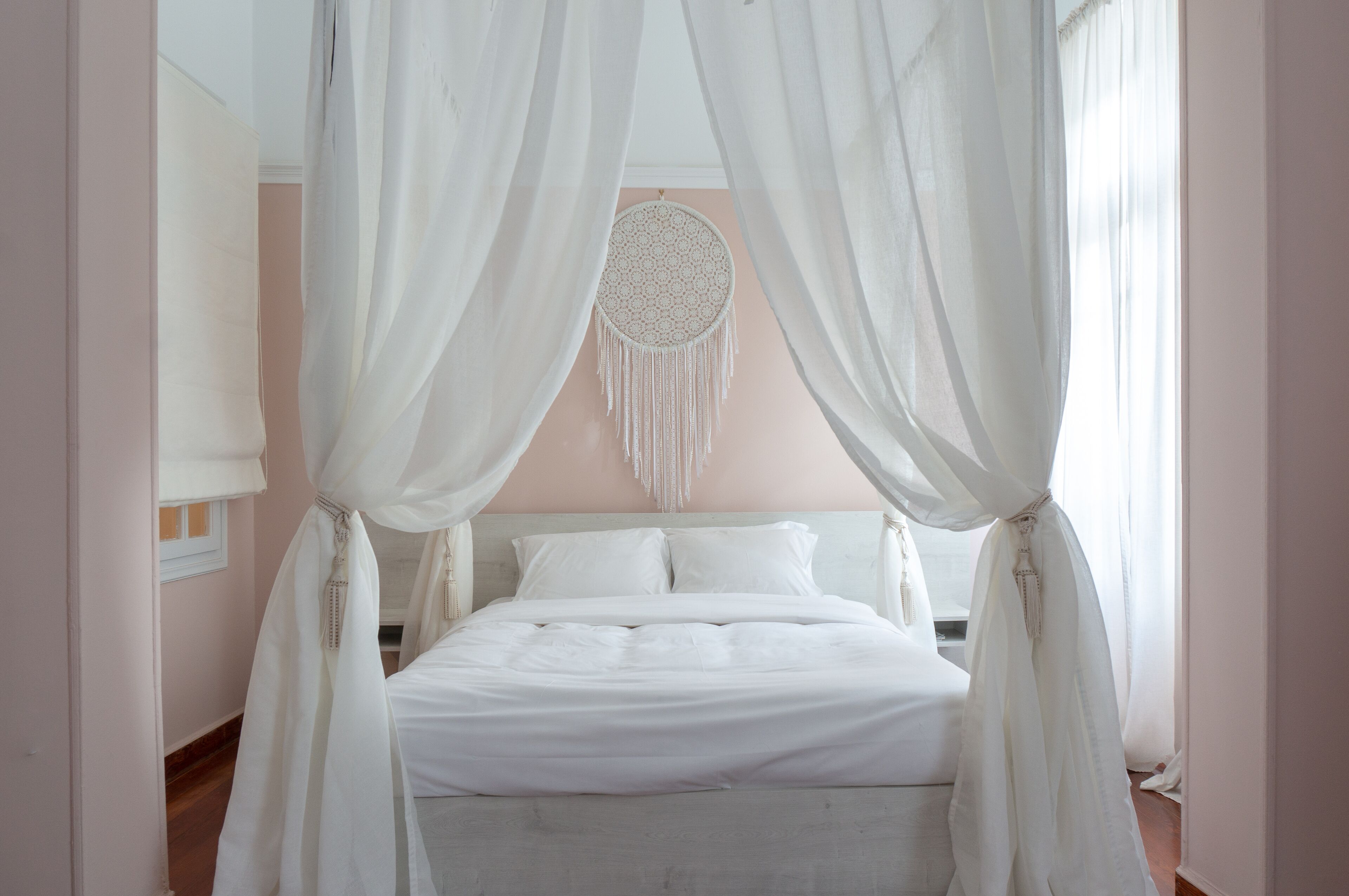 6 bedrooms, iron/ironing board, free WiFi, bed sheets