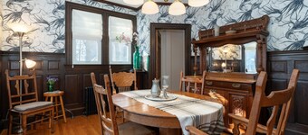 Downtown Bar Harbor - 3 BD/2 BA - Big Porch and Yard, Steps from Village Green