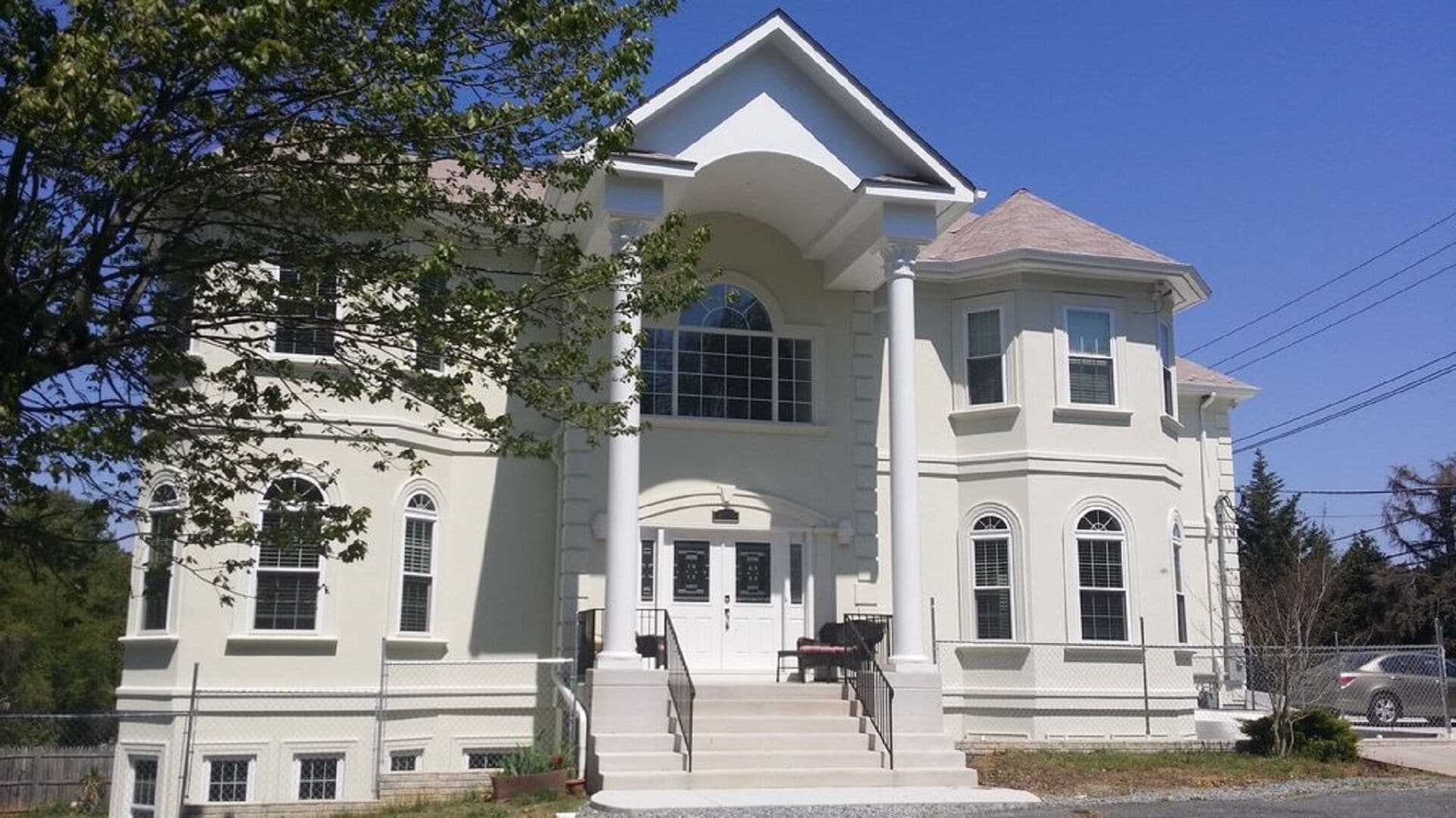 You have the whole spacious, newly finished 2 bedroom, 2 full bath, ground level apartment in a luxury-styled home. Located in the beautiful, friendly Rockville/Derwood area. It has a bright and sunny, open concept kitchen, dining and living room. ALL YOURS.