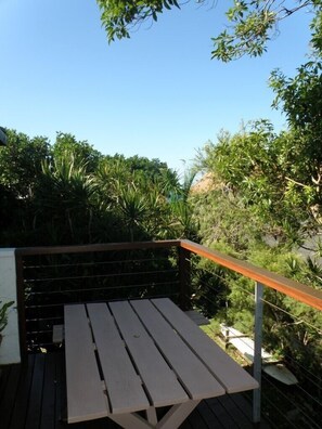 Property grounds - Two bedroom unit in fantastic location just above Deadmans Beach. (Point Lookout)